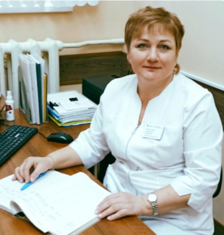 На днях отметила свой юбилей  старшая медицинская сестра отделения детской травматологии Курганской детской поликлиники Шикунова Людмила Ариевна
