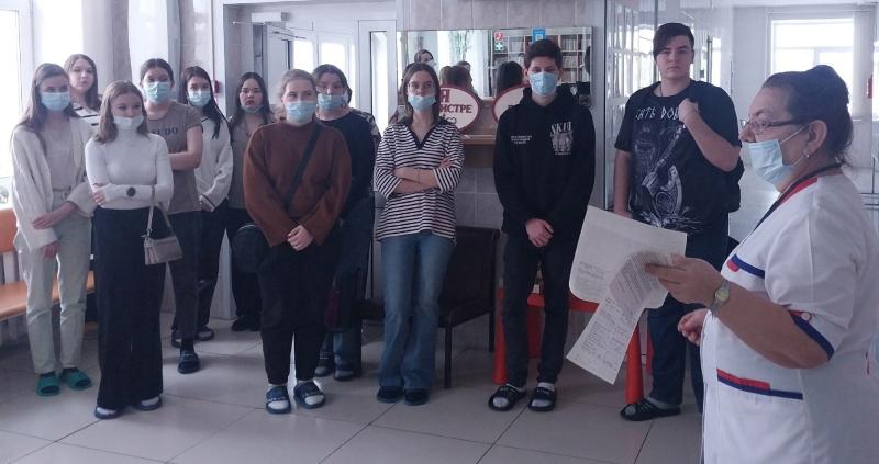 Учащиеся медицинского класса МАОУ "СОШ 7" посетили Курганскую областную станцию переливания крови