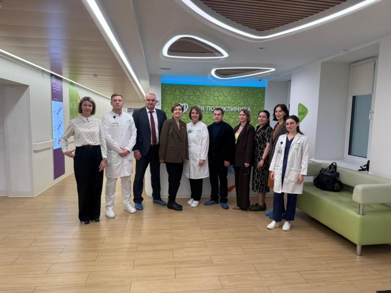 Делегация Курганской области посетила медицинские учреждения в Москве