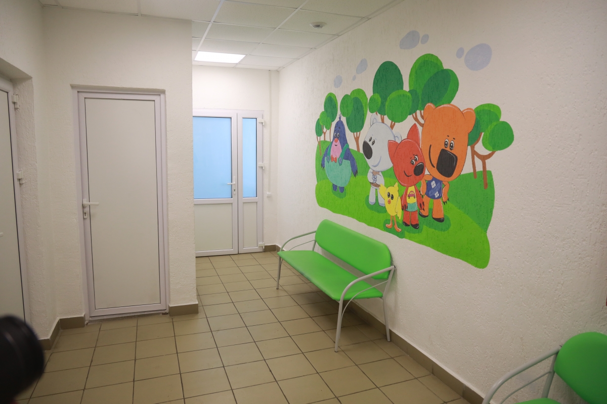 Губернатор Вадим Шумков дал поручения отремонтировать детсады в Половинном и школу в Сумках и продолжить ремонт больницы