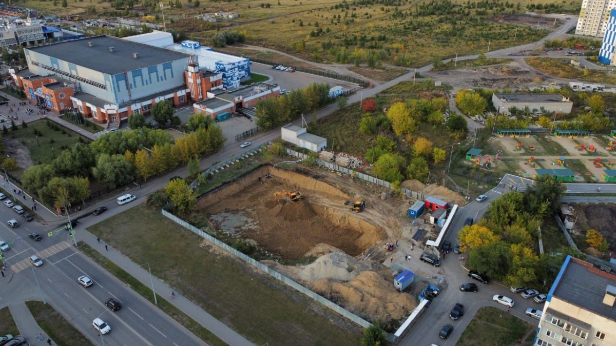 Губернатор проконтролировал завершение строительства детской поликлиники