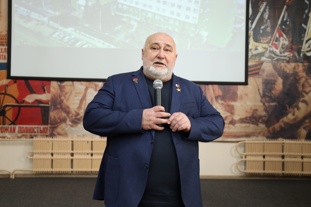 Сегодня, 11 марта, в Курганском областном госпитале для ветеранов войн запустили в работу современную, высокотехнологичную офтальмологическую хирургическую систему