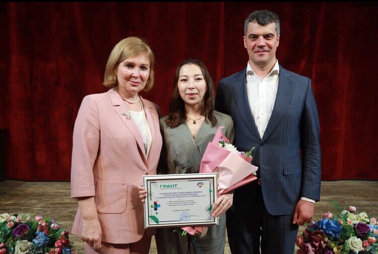 Лучшие в своей профессии получили областные гранты