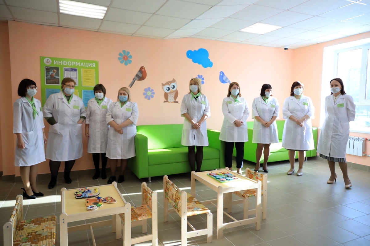 Заместитель главы региона по социальной политике Наталья Кирилова встретилась с родителями детей с ОВЗ