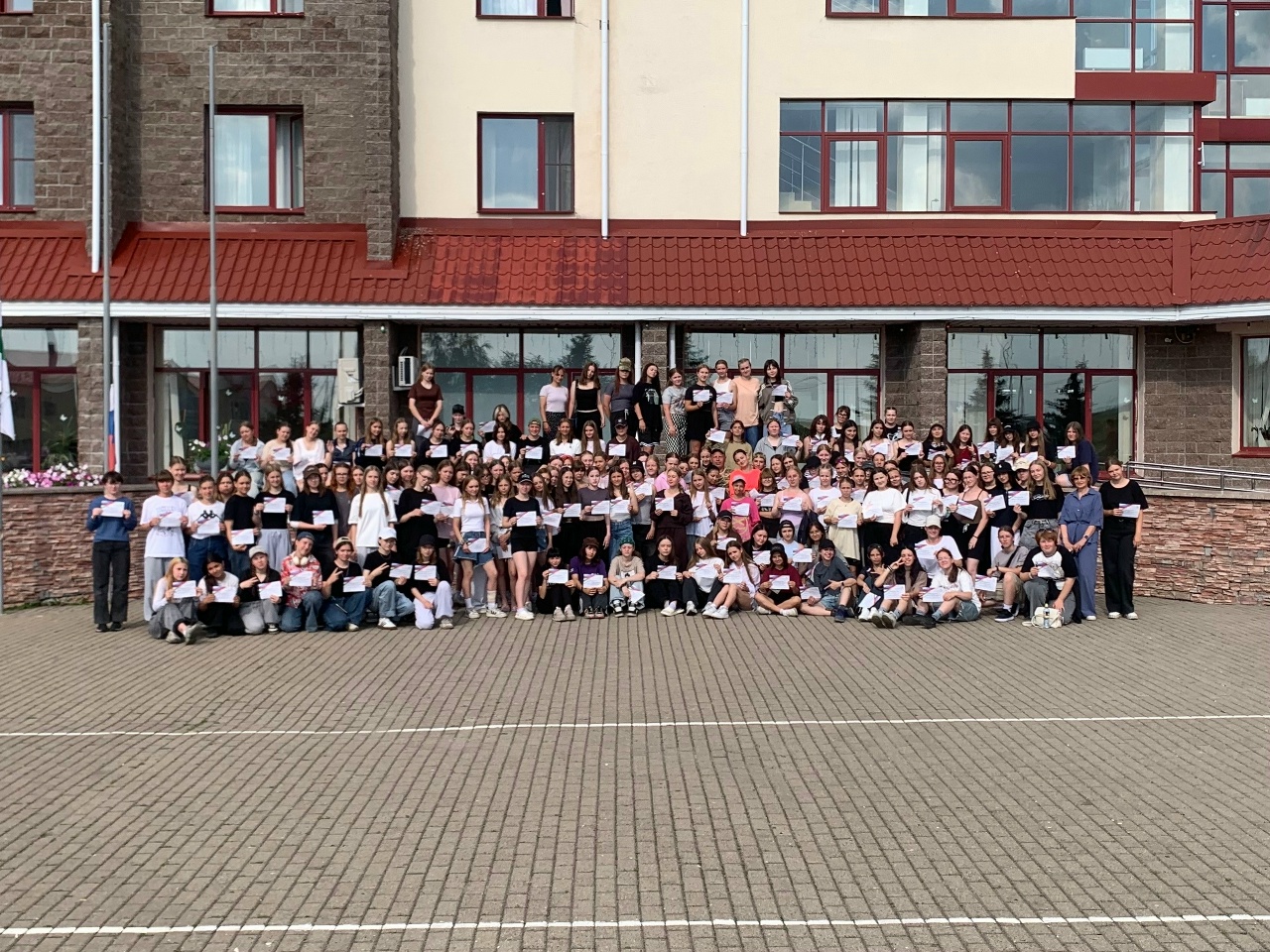Студентки  Шадринского филиала Курганского базового медицинского колледжа вернулась с военно‑полевых сборов