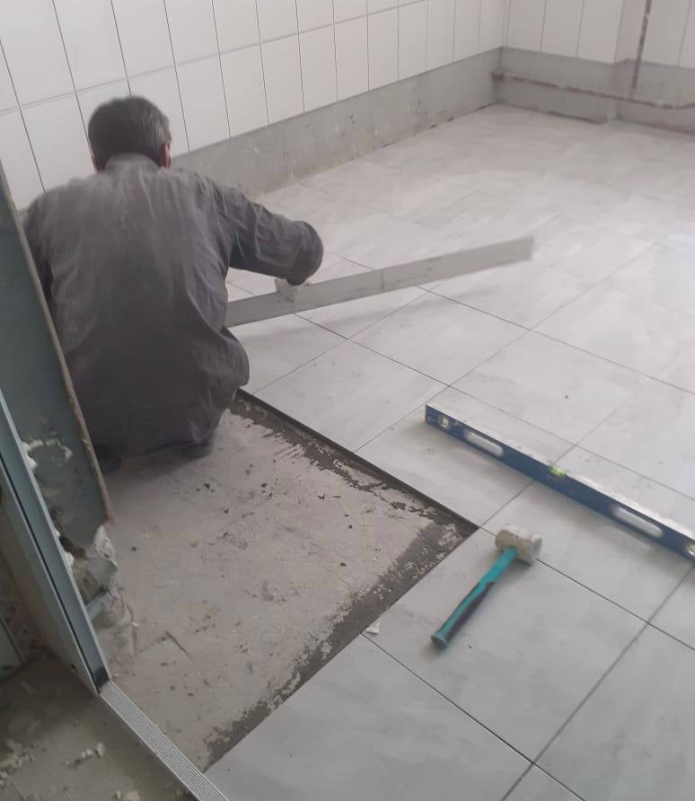 В Межрайонной больнице №6 (г. Куртамыш) продолжается  капитальный ремонт стационара