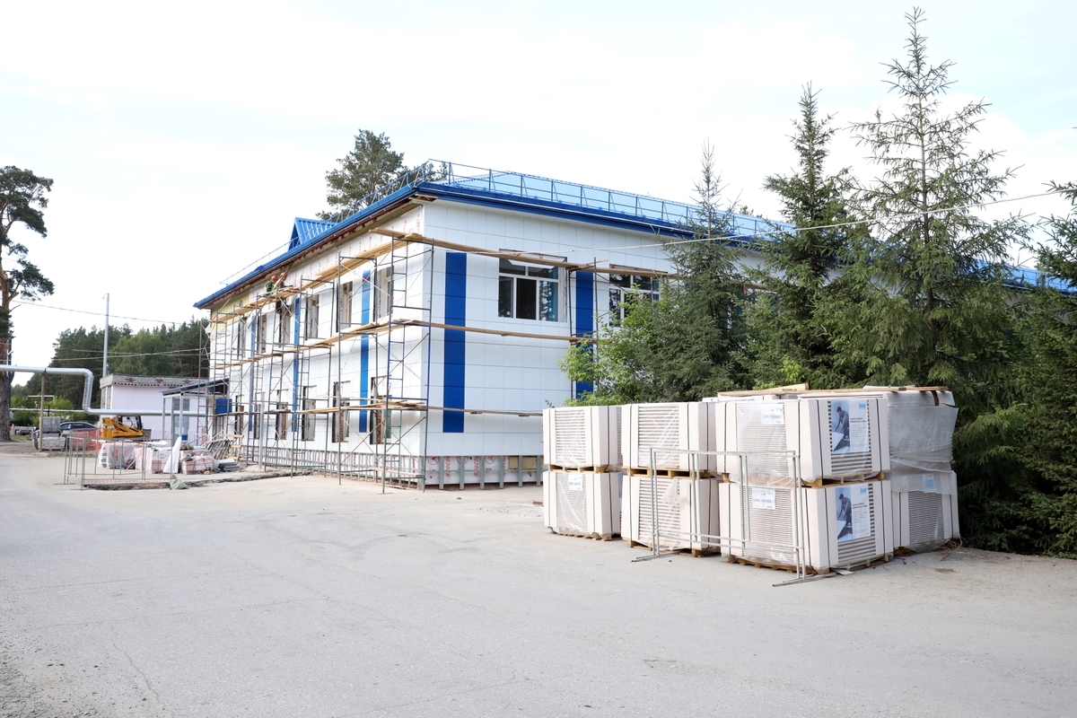 Вадим Шумков проконтролировал ремонт Шадринской центральной районной больницы