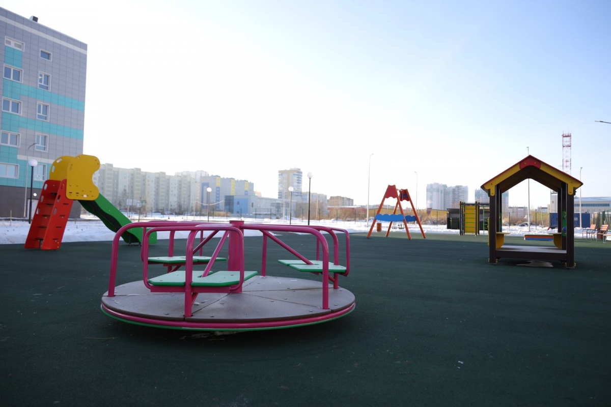 В Заозерном завершили строительство детской поликлиники на 500 посещений в сутки