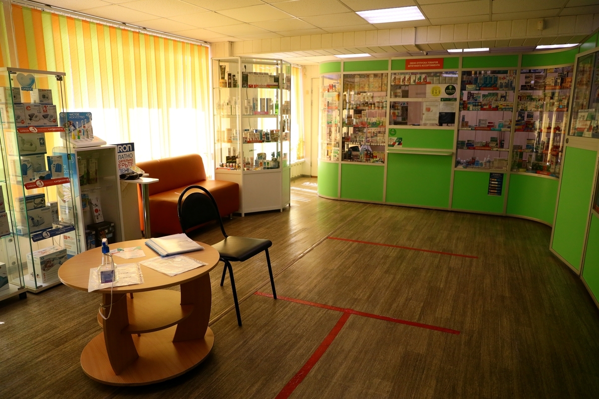 Губернатор Вадим Шумков поставил задачи по контролю цен на лекарственные препараты