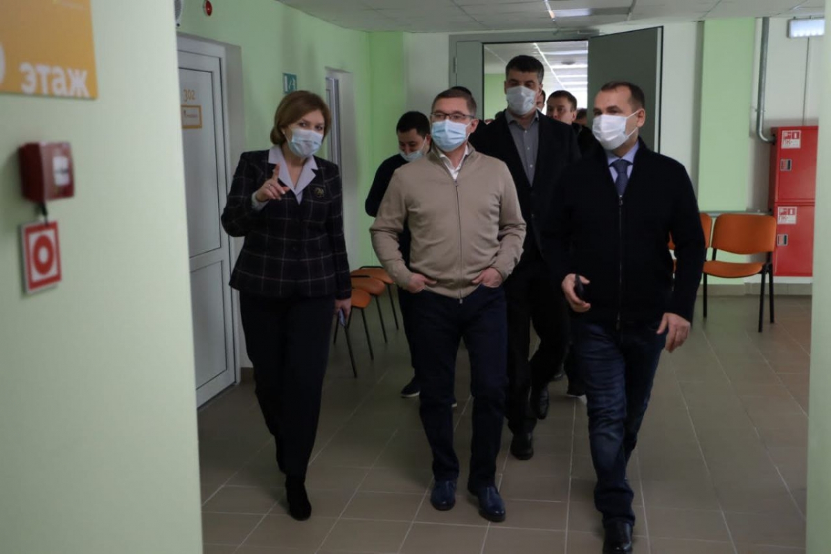 В Заозерном завершили строительство детской поликлиники на 500 посещений в сутки