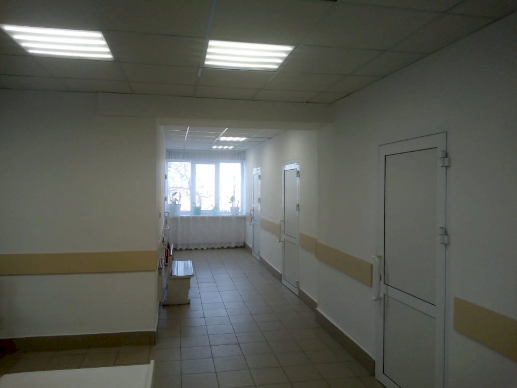 Медицинская помощь в комфортных условиях: в Щучанском муниципальном округе проведены работы по капитальному ремонту детской поликлиники и выполнен ремонт ФАПов