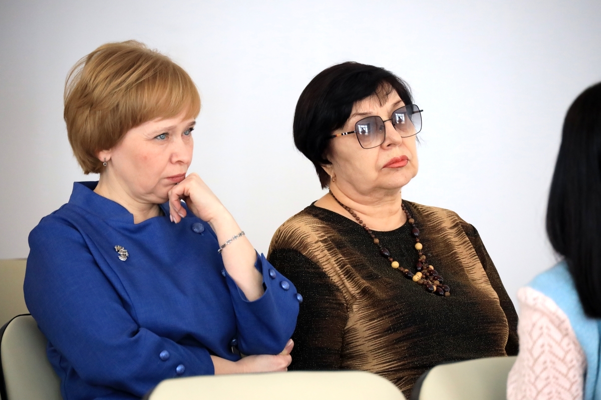 Заместитель главы региона по социальной политике Наталья Кирилова встретилась с родителями детей с ОВЗ