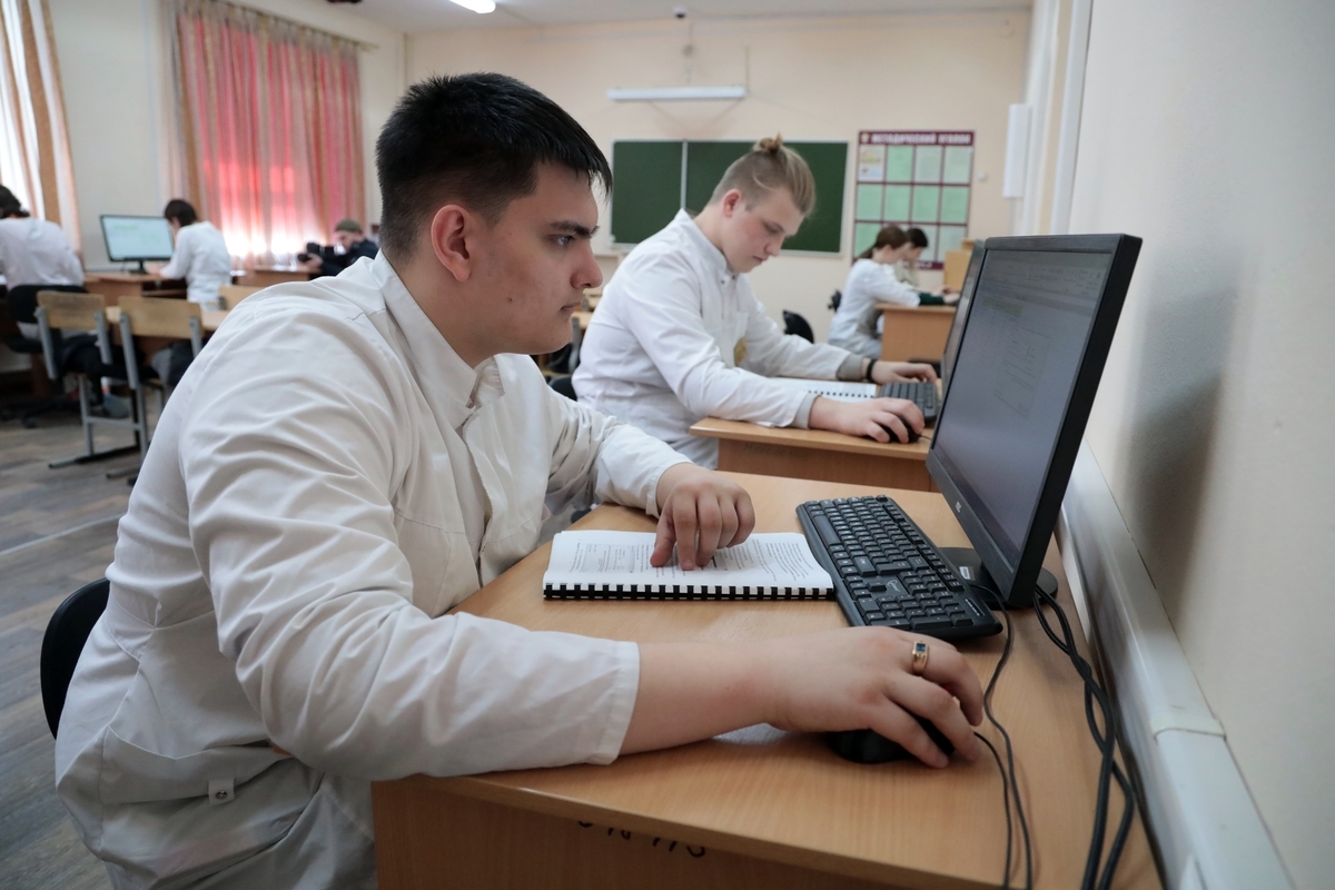 Губернатор Вадим Шумков рассказал о планах ввести новую меру поддержки по приобретению жилья для молодых медицинских работников