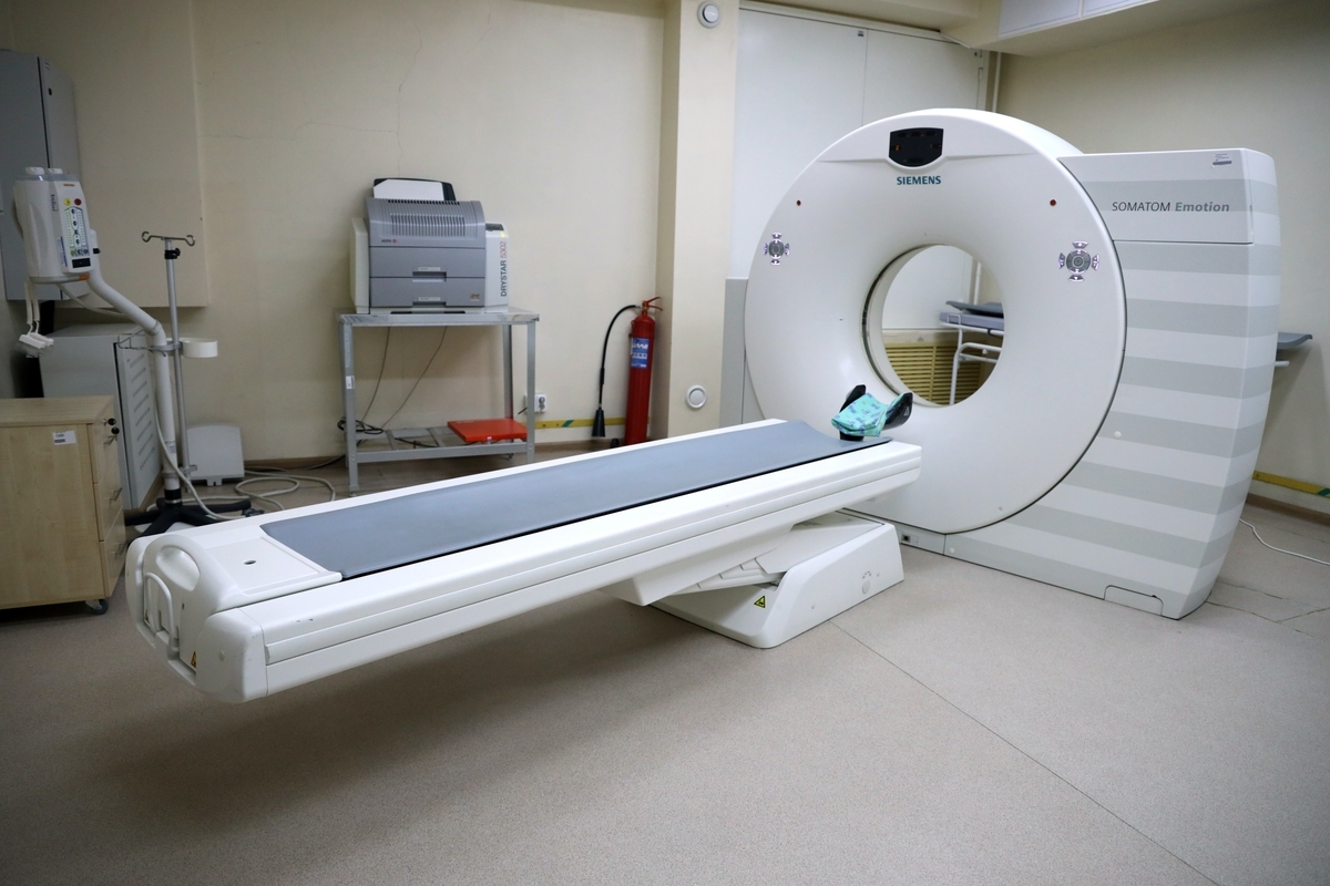 Губернатор Вадим Шумков сделал подарок на 50-летие детской больницы им. Красного Креста – в медучреждении отремонтируют операционное отделение