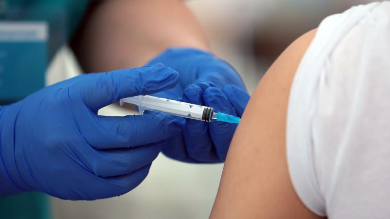 В Курганской области вакцинальные пункты работают в прежнем режиме. Жителей приглашают на прививку