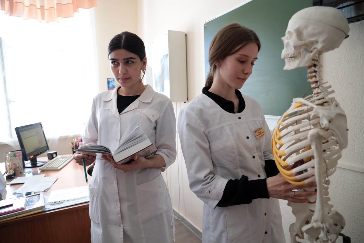 Губернатор Вадим Шумков рассказал о планах ввести новую меру поддержки по приобретению жилья для молодых медицинских работников