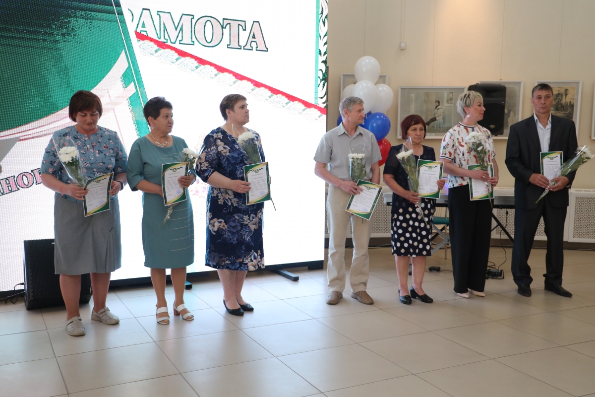 Медицинских работников Курганской области поздравили с профессиональным праздником