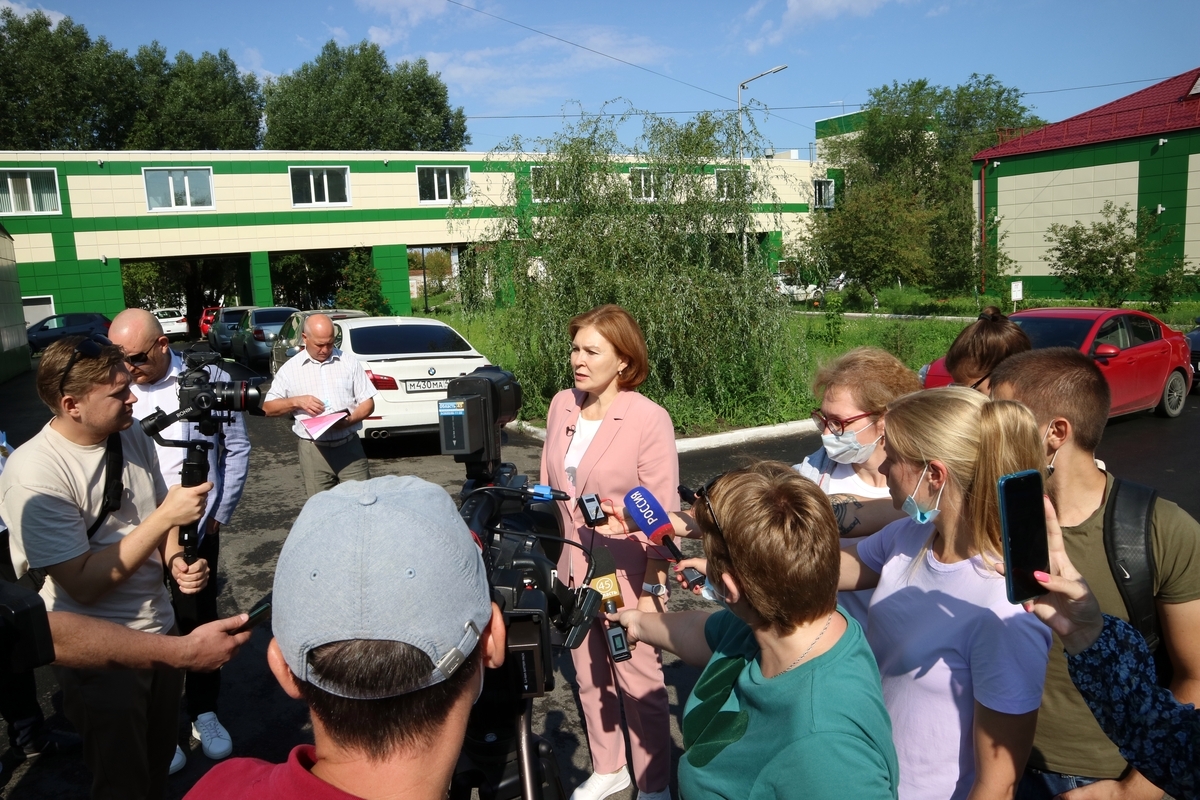Лариса Кокорина рассказала о строительстве, ремонте, новом оборудовании и кадрах для больниц Курганской области