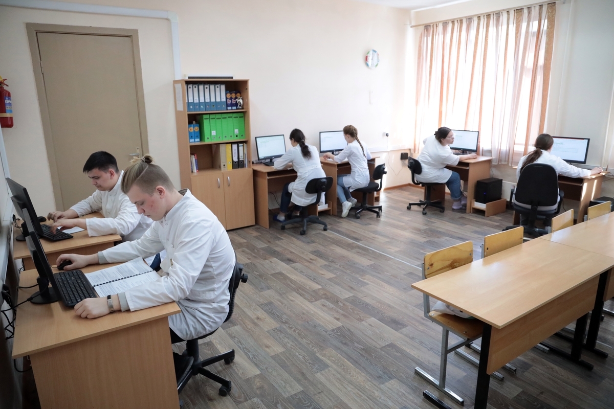 Губернатор Вадим Шумков рассказал о планах ввести новую меру поддержки по приобретению жилья для молодых медицинских работников