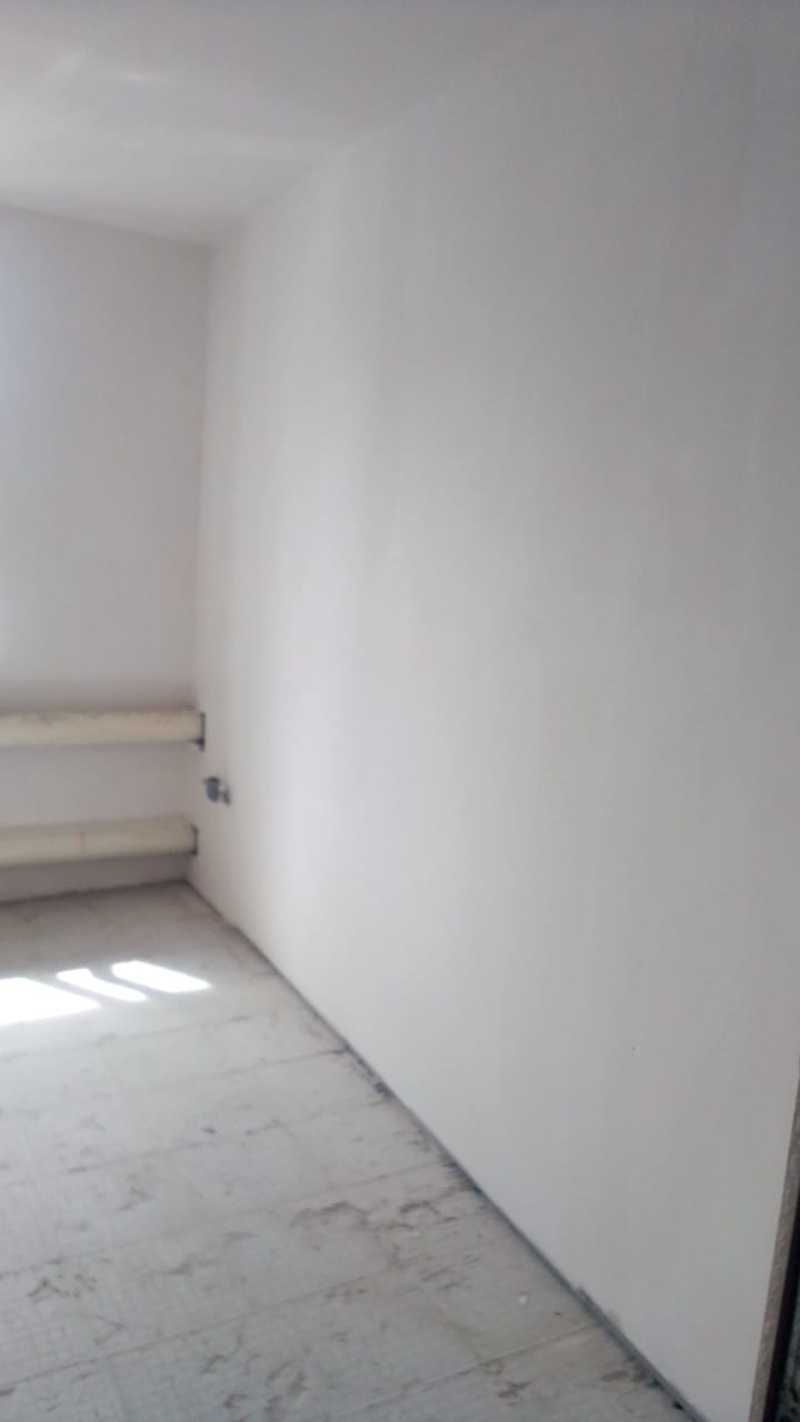 Модернизация первичного звена: в Макушинской центральной районной больнице продолжаются работы по капитальному ремонту.