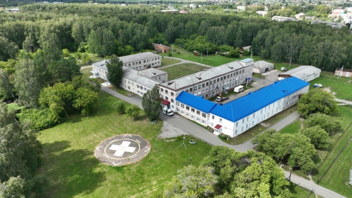 Губернатор Вадим Шумков оценил ремонт социальных объектов в Шатрово и поставил задачи на ближайшую перспективу