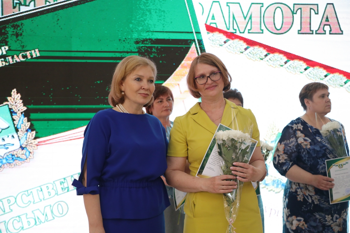 Медицинских работников Курганской области поздравили с профессиональным праздником