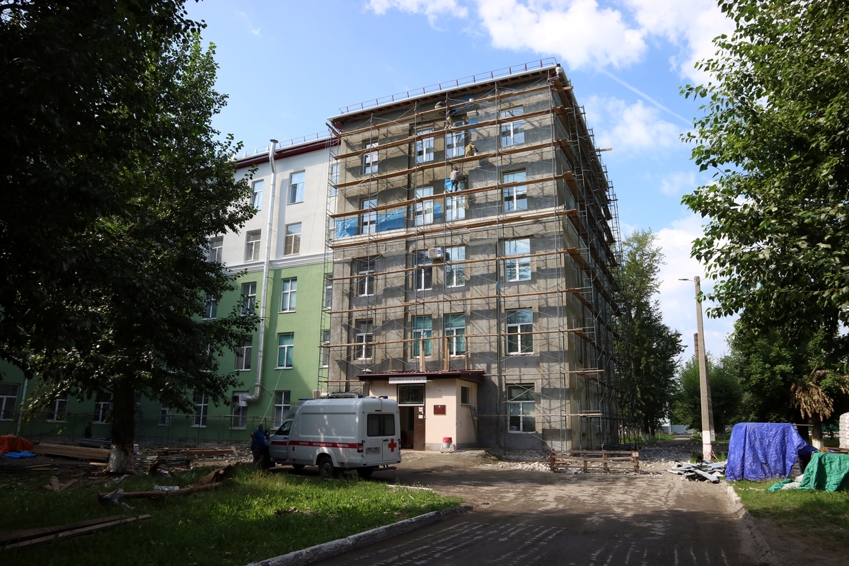 Лариса Кокорина рассказала о строительстве, ремонте, новом оборудовании и кадрах для больниц Курганской области