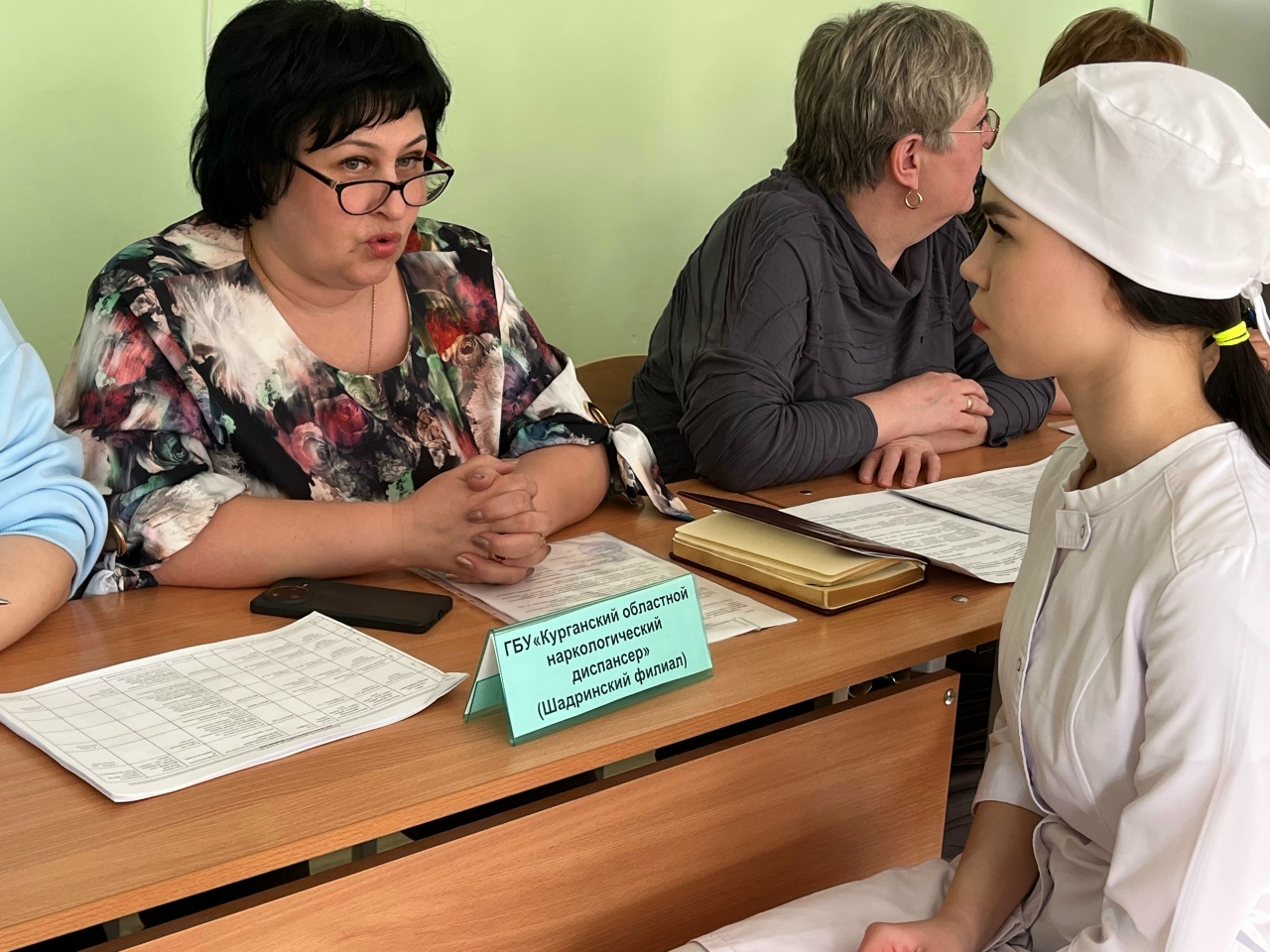 В Шадринском филиале Курганского базового медицинского колледжа прошла встреча представителей медицинских организаций с выпускниками колледжа. ﻿