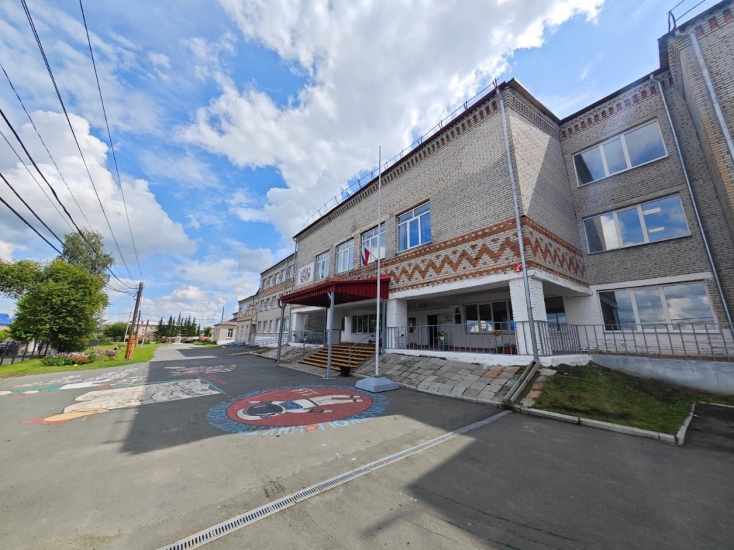 Губернатор Вадим Шумков оценил ремонт социальных объектов в Шатрово и поставил задачи на ближайшую перспективу