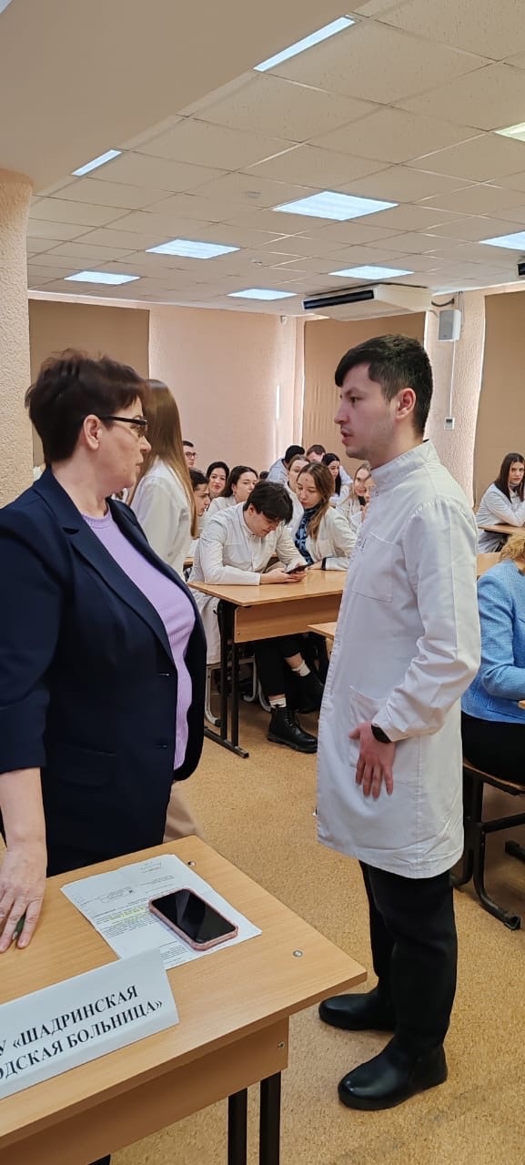 Сегодня, 20 февраля, представители Департамента здравоохранения Курганской области и медицинских организаций принимают участие в рабочей встрече со студентами 5 курса Института стоматологии 