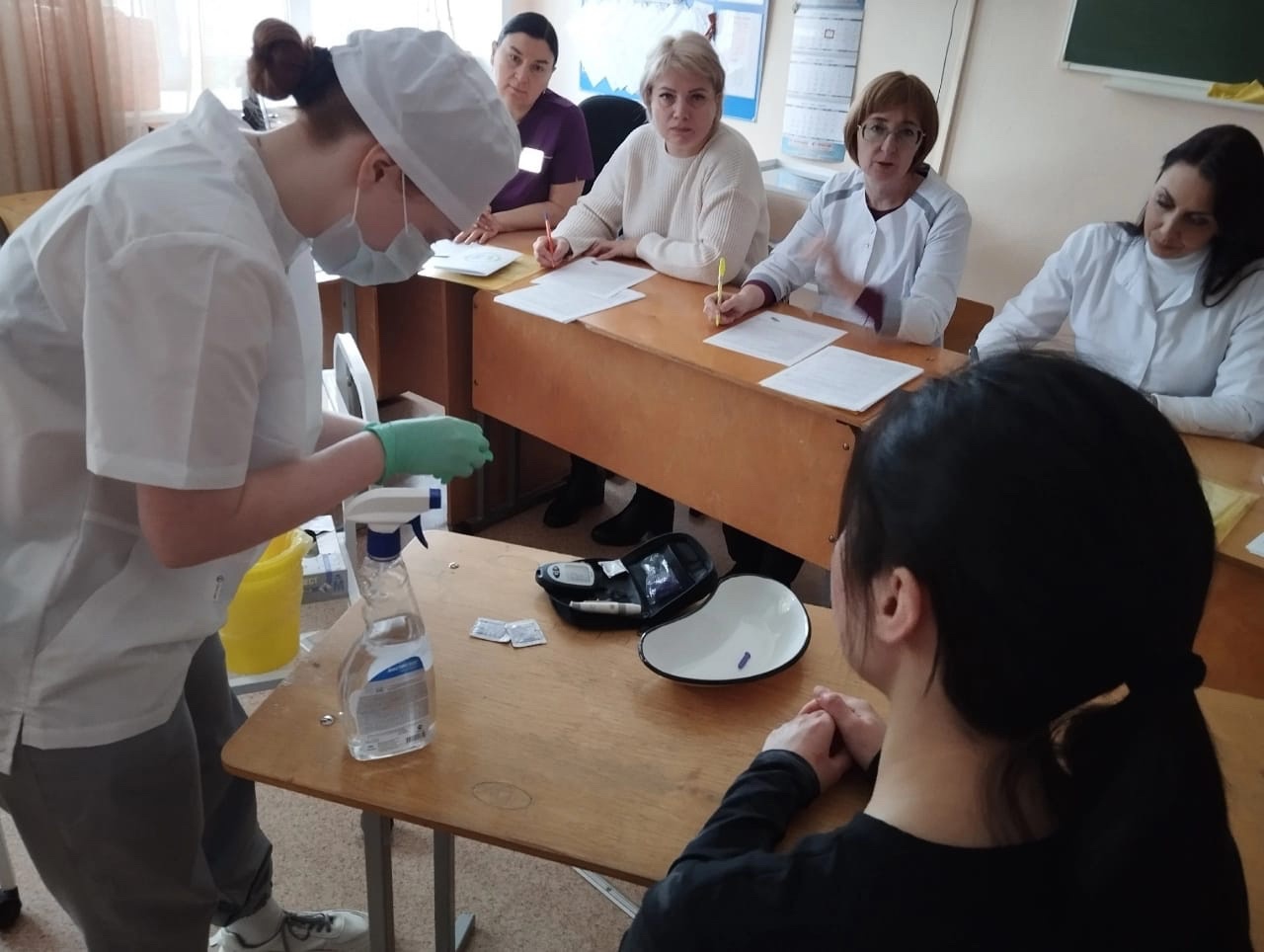 Региональный конкурс профессионального мастерства прошел для студентов выпускного курса ГБПОУ «Курганский базовый медицинский колледж» по специальности «Лечебное дело» и «Лучший фельдшер». 