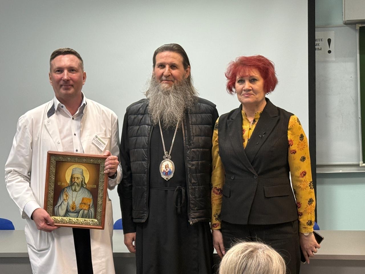 14 января в Старый Новый год состоялся рабочий визит Митрополита Курганского и Белозерского Даниила в Курганскую областную клиническую больницу.