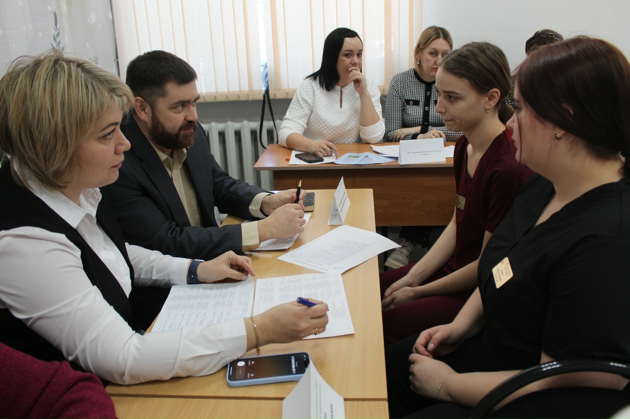 В Юргамышском филиале Курганского базового медицинского колледжа прошла встреча студентов с представителями медицинских организаций.