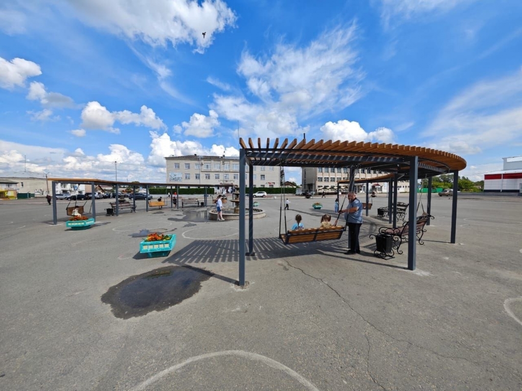 Губернатор Вадим Шумков оценил ремонт социальных объектов в Шатрово и поставил задачи на ближайшую перспективу