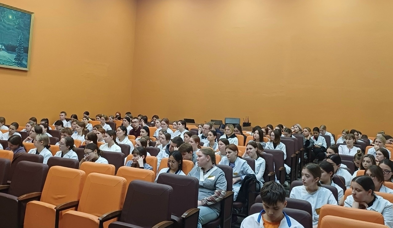 Встречи руководителей медицинских организаций со студентами ГБПОУ «Курганский базовый медицинский колледж»
