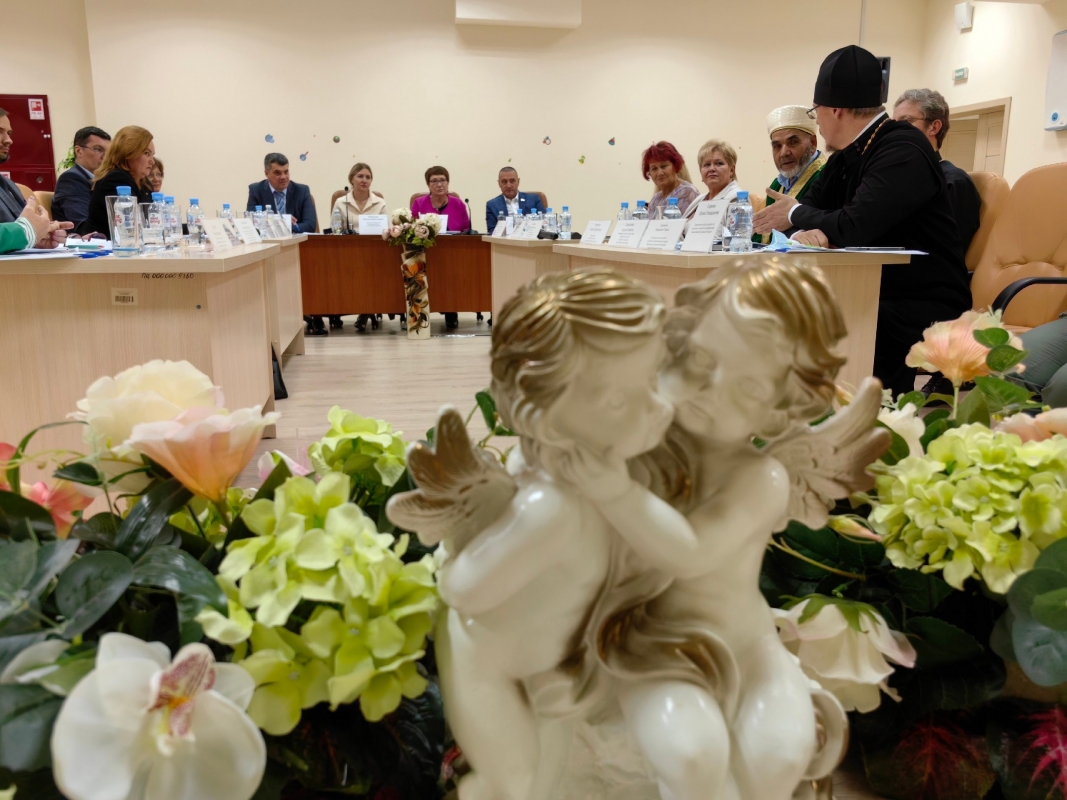 В Курганской области обсудили пути решения демографической проблемы