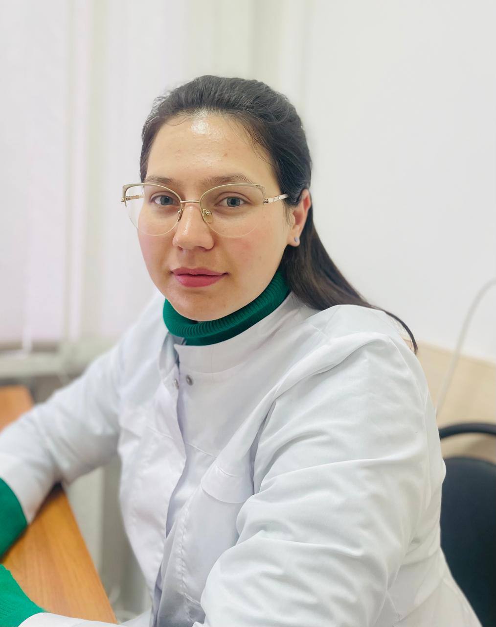 Коллектив Межрайонной больницы №4 в р.п. Мишкино пополнился молодыми специалистами