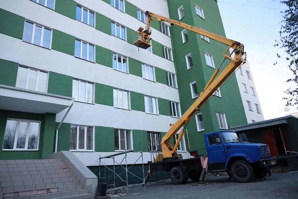 В Кургане завершают ремонт родильного дома по улице Советской