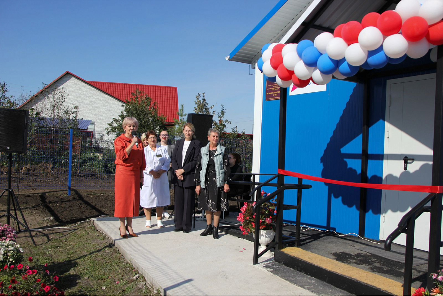 17 сентября в селе Рычково Белозерского муниципального округа состоялось открытие нового модульного фельдшерского-акушерского пункта