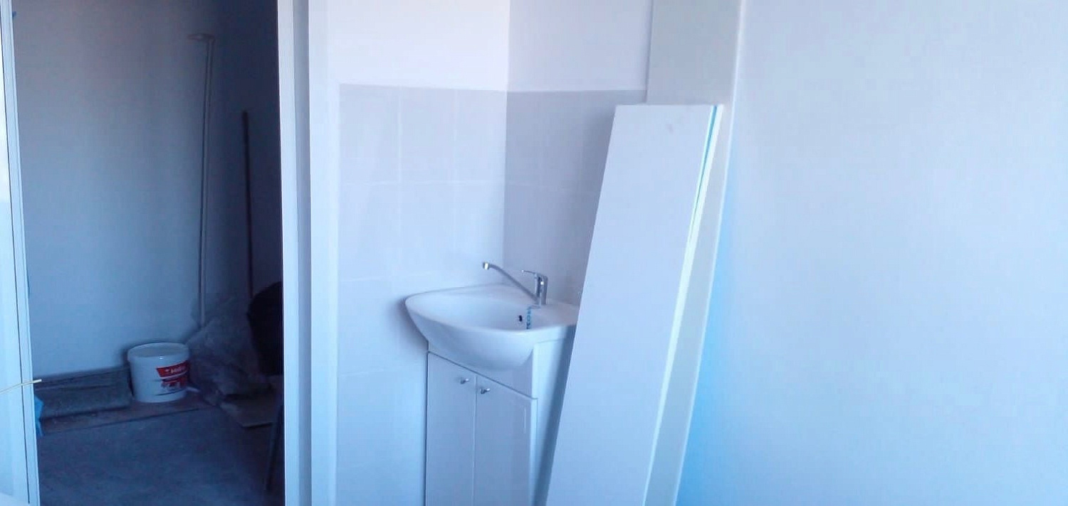 Продолжается ремонт фельдшерско -акушерского пункта в п. Глинки