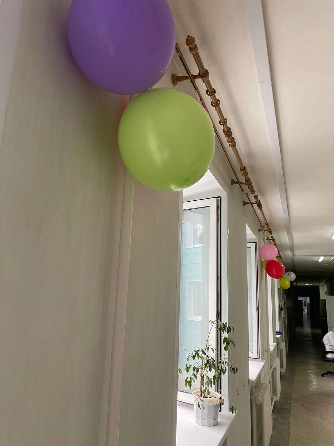 1 июня - Международный день защиты детей! Сотрудники Курганской областной инфекционной больницы поздравили детей, находящихся на лечении