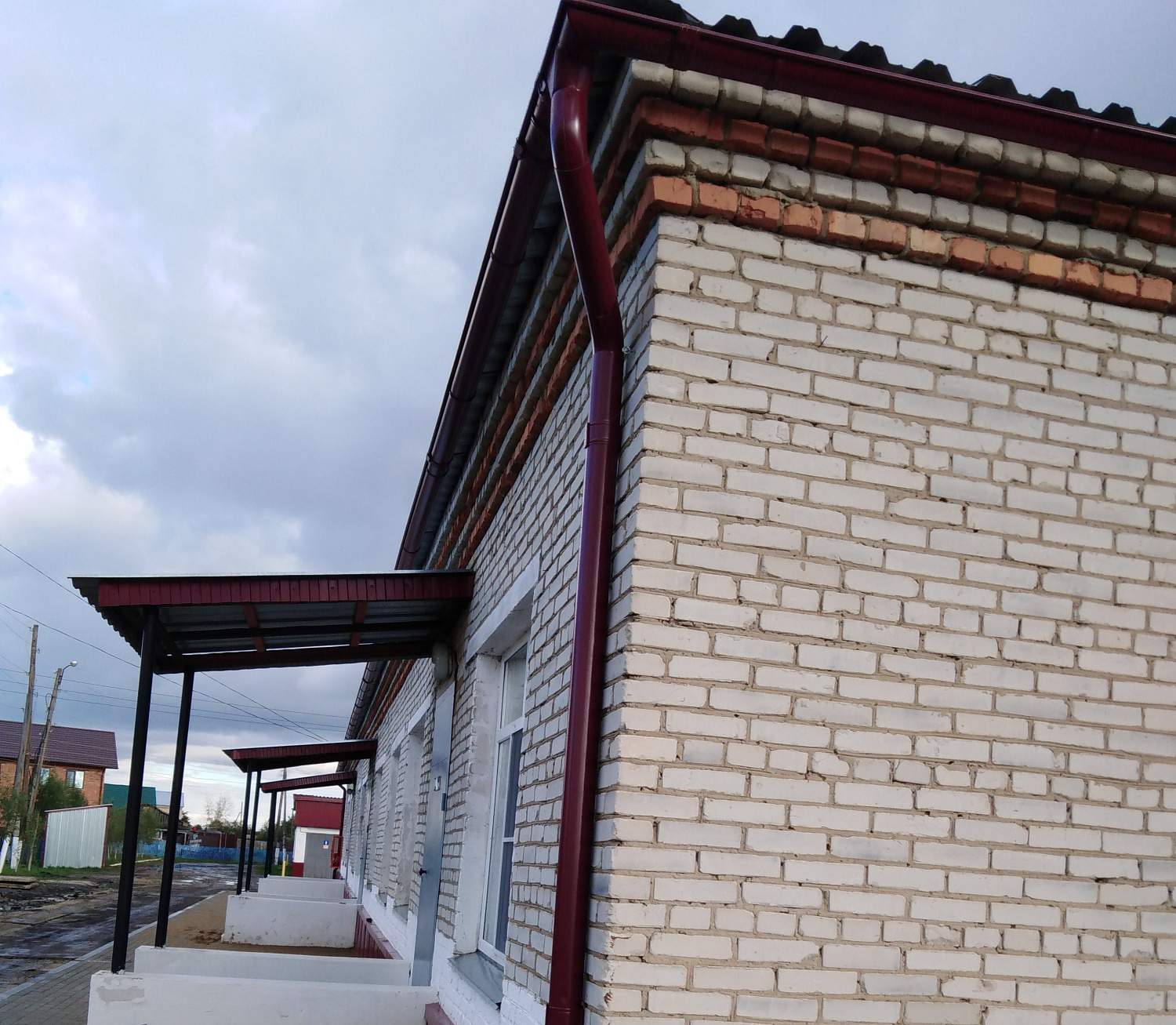 В Мишкинском районе отремонтируют центральную районную больницу и установят  фельдшерско – акушерские пункты