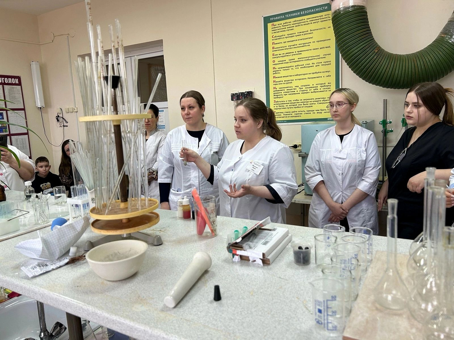 22 марта 2025 года, в Курганском базовом медицинском колледже прошёл День открытых дверей «Шаг в профессию»