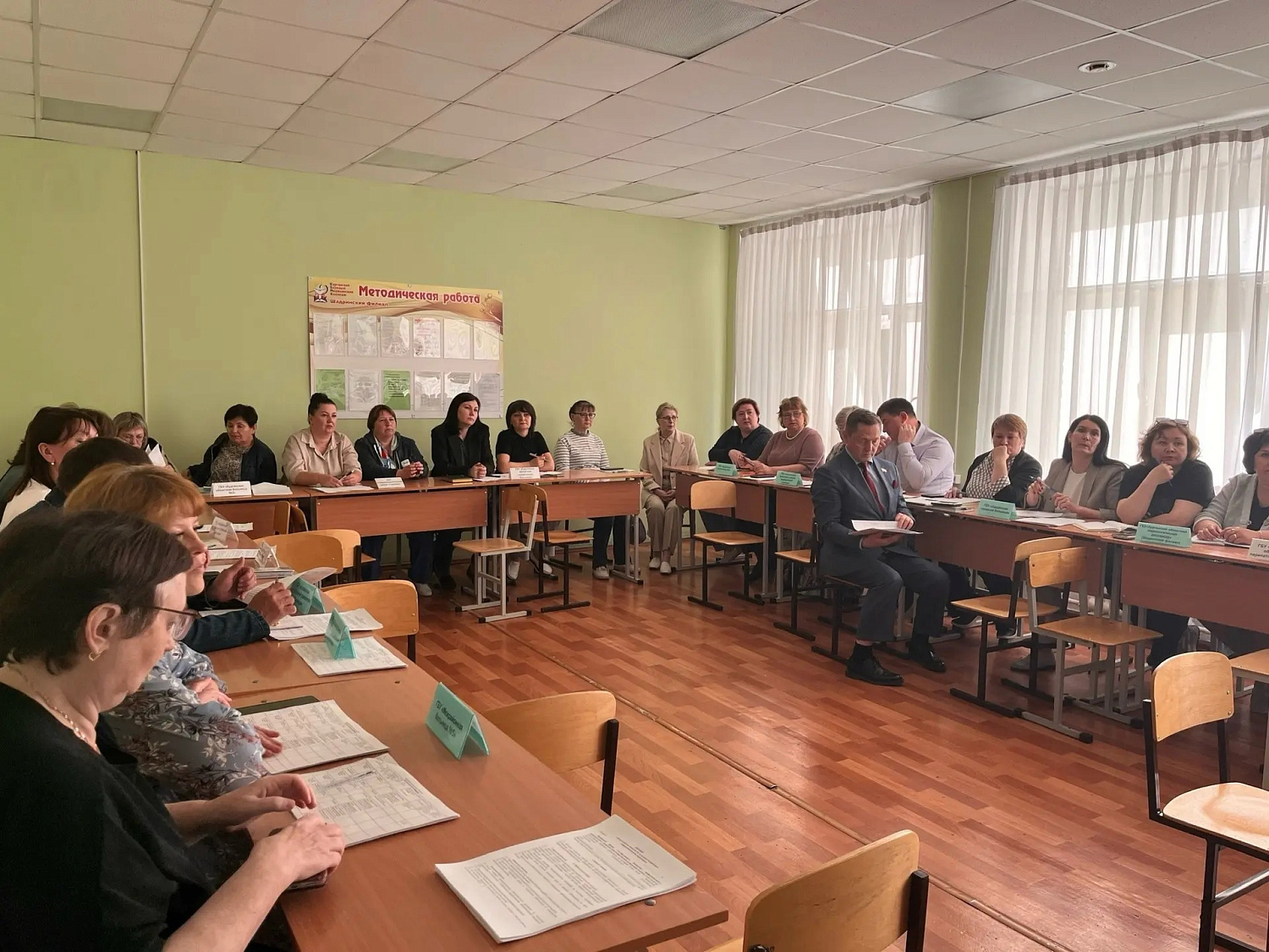 В Курганском базовом медицинском колледже стартовали организованные  Департаментом здравоохранения Курганской области встречи работодателей  региона с выпускниками колледжа.